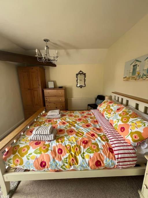 Wish End Cottage Ratton 외부 사진