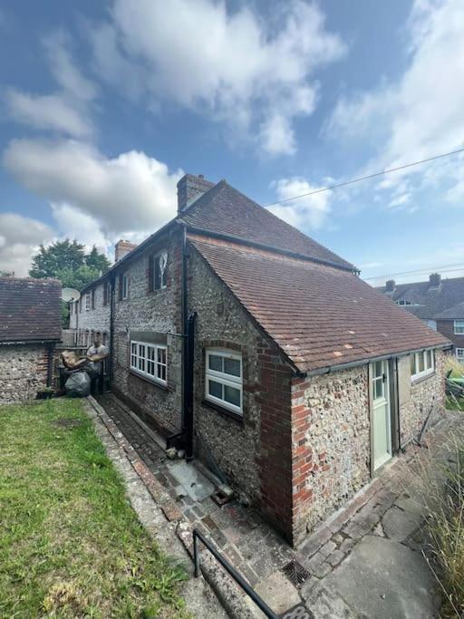 Wish End Cottage Ratton 외부 사진