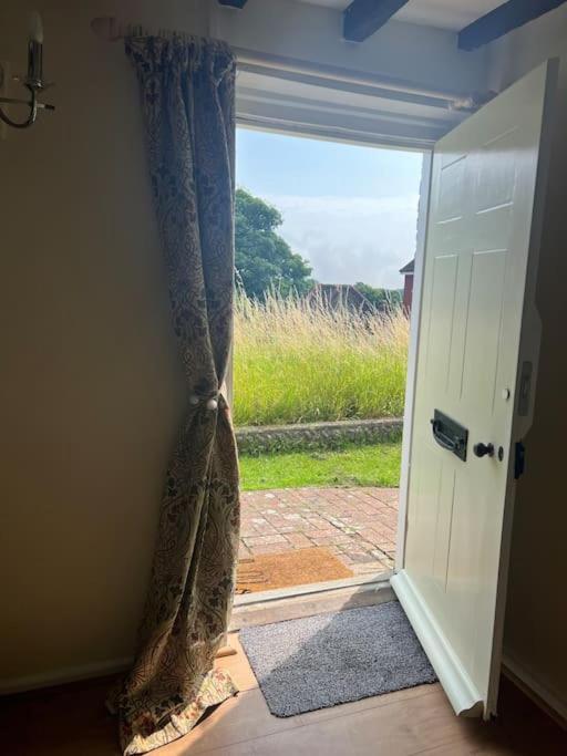Wish End Cottage Ratton 외부 사진