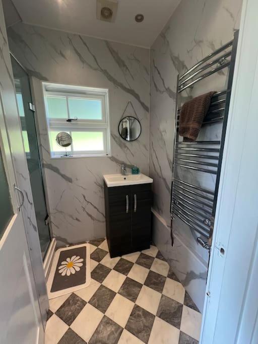 Wish End Cottage Ratton 외부 사진