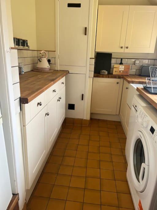 Wish End Cottage Ratton 외부 사진